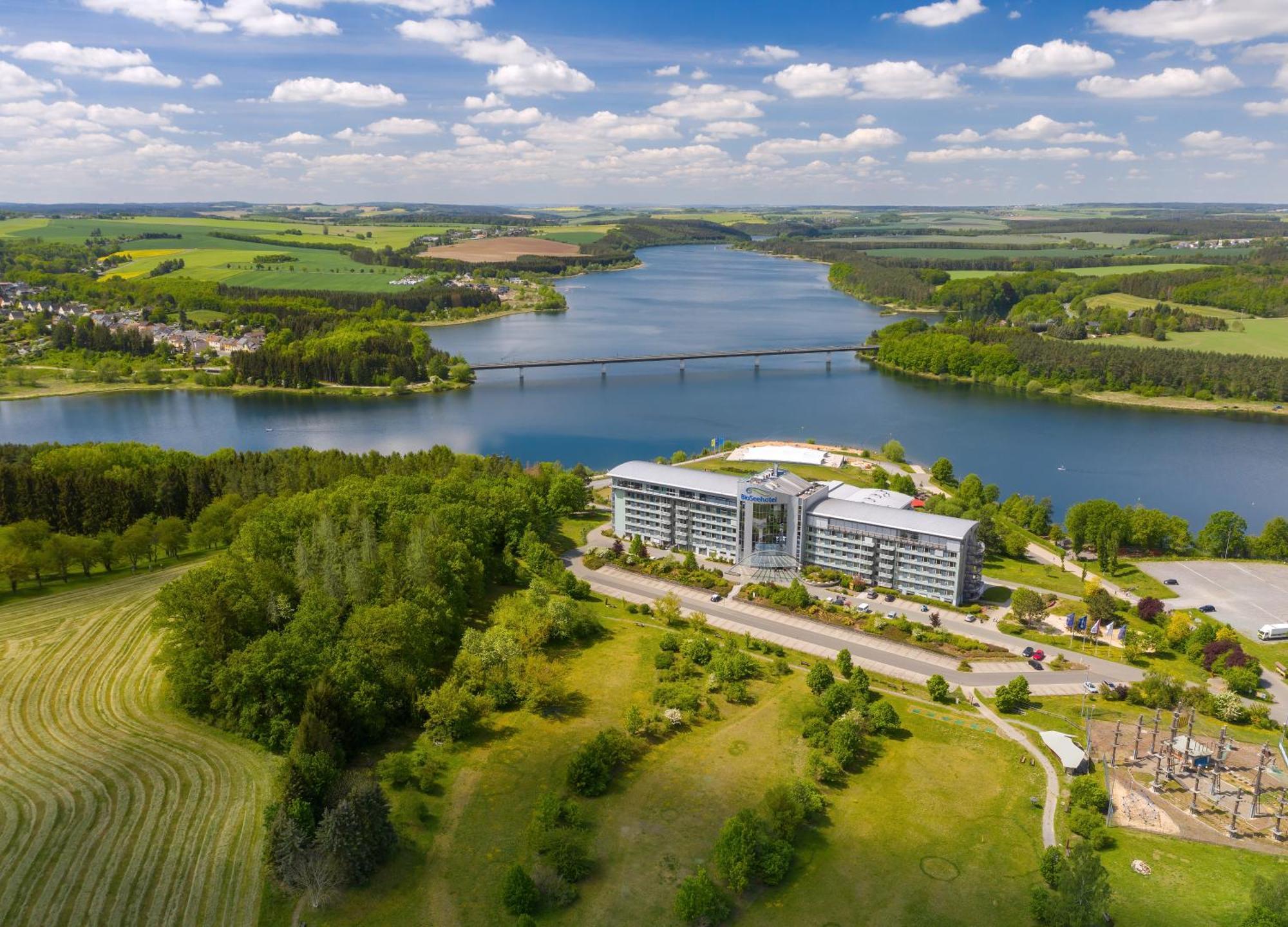 Bio-Seehotel Zeulenroda Екстер'єр фото