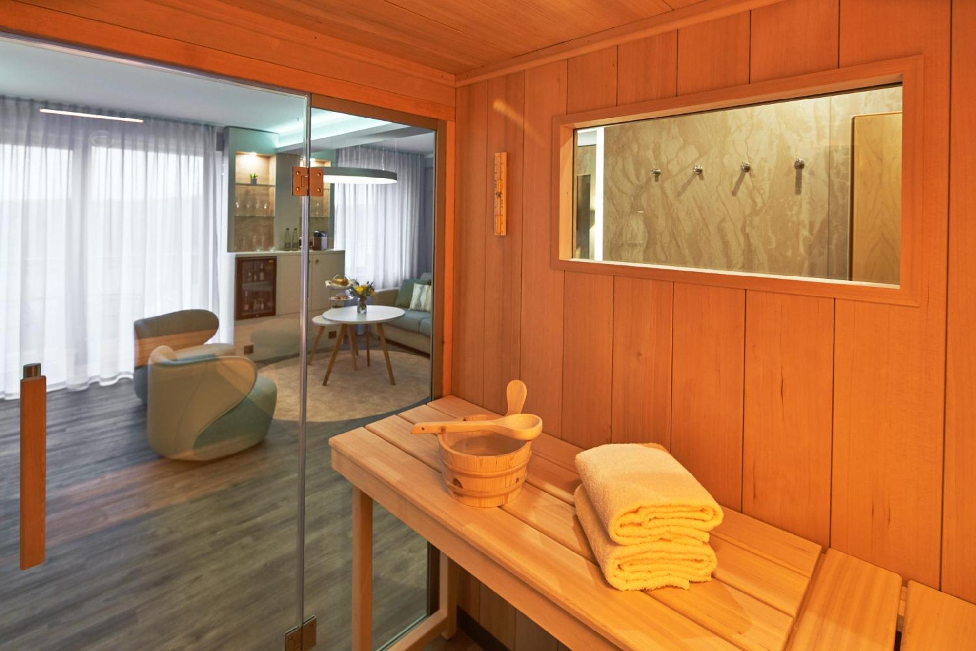 Bio-Seehotel Zeulenroda Екстер'єр фото